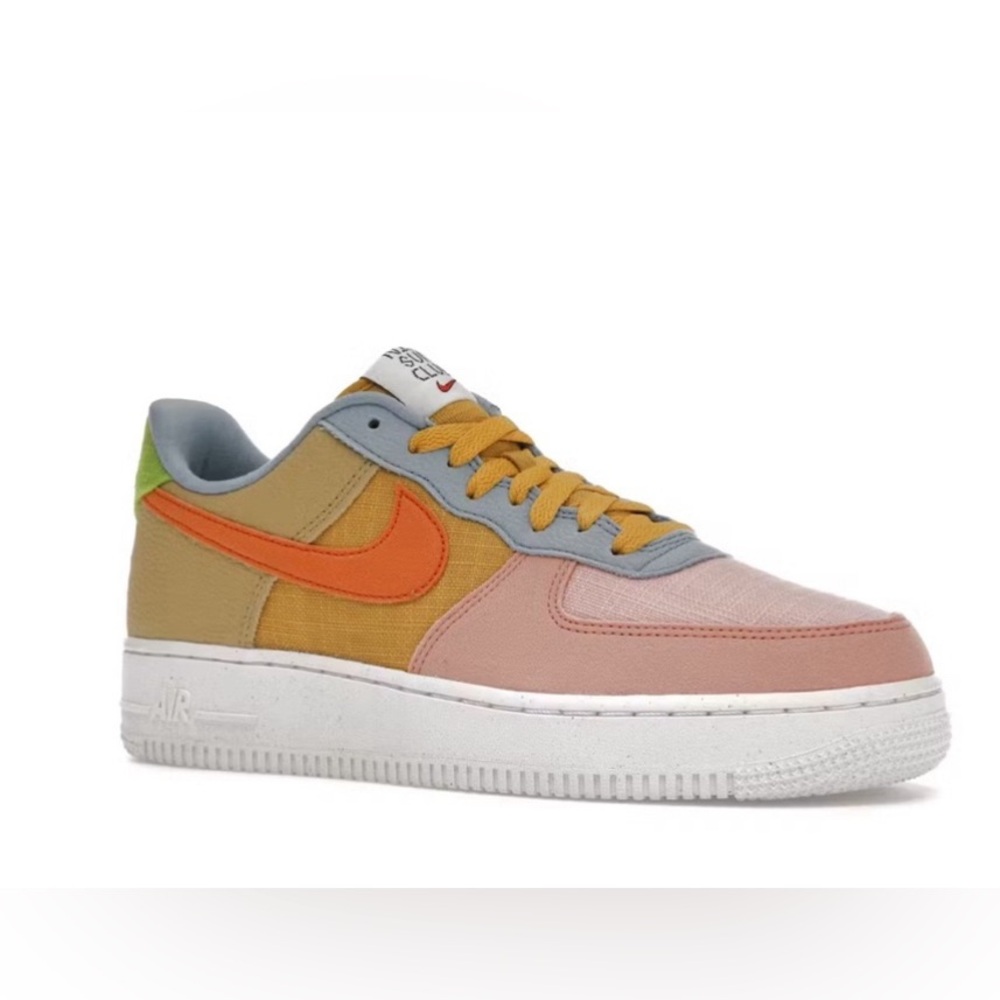 Nike Air Force 1 Low '07 LV8
Next Nature Sun Club NWOT
